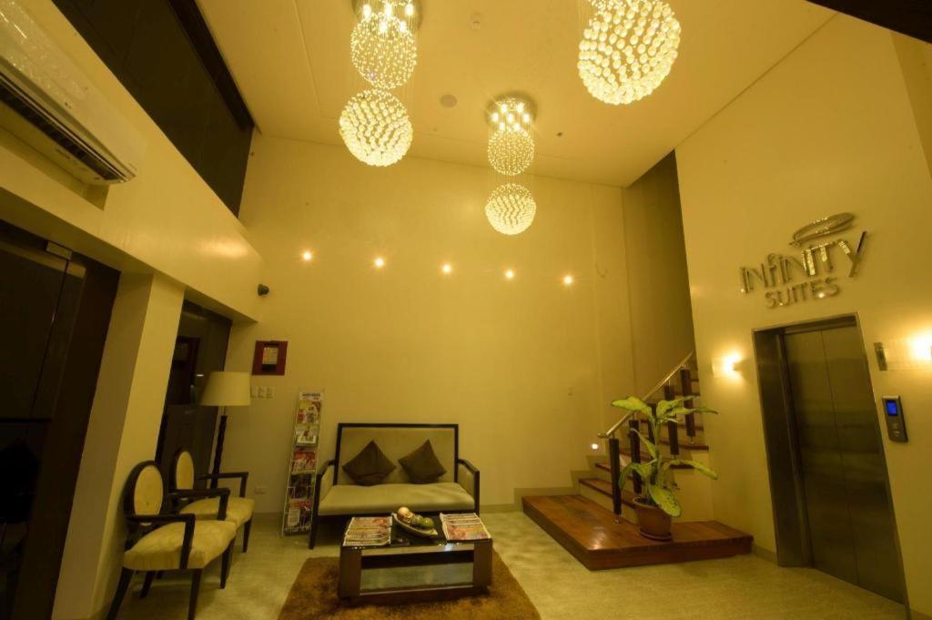 Infinity Suites Davao Bagian luar foto