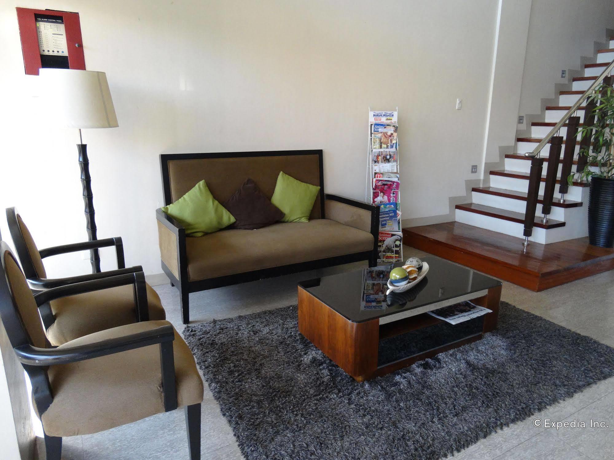 Infinity Suites Davao Bagian luar foto
